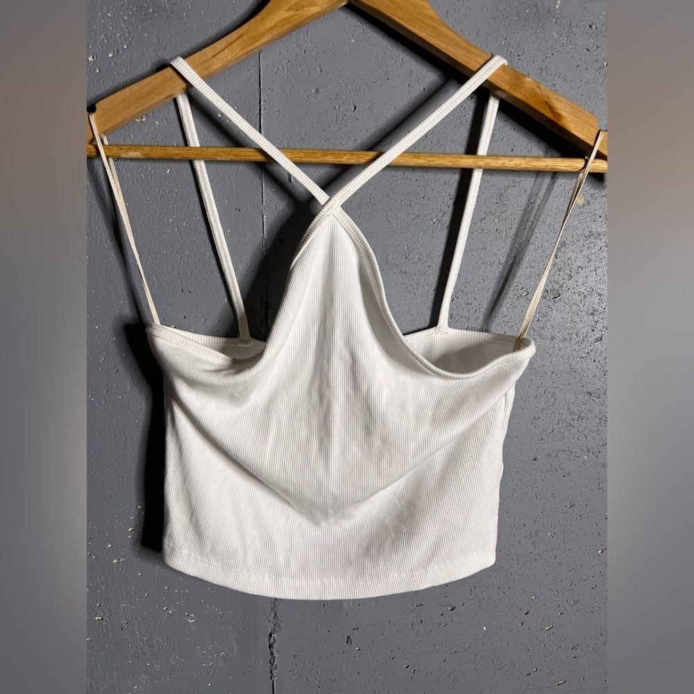 Wilfred Free Aritzia Women's Cropped Tank Top crop top in White Size Medium